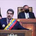 El presidente de Venezuela, Nicolás Maduro, pronuncia un discurso durante su informe anual a la Asamblea Nacional, en Caracas, el 15 de enero de 2022. (Foto de CRISTIAN HERNANDEZ / AFP)
