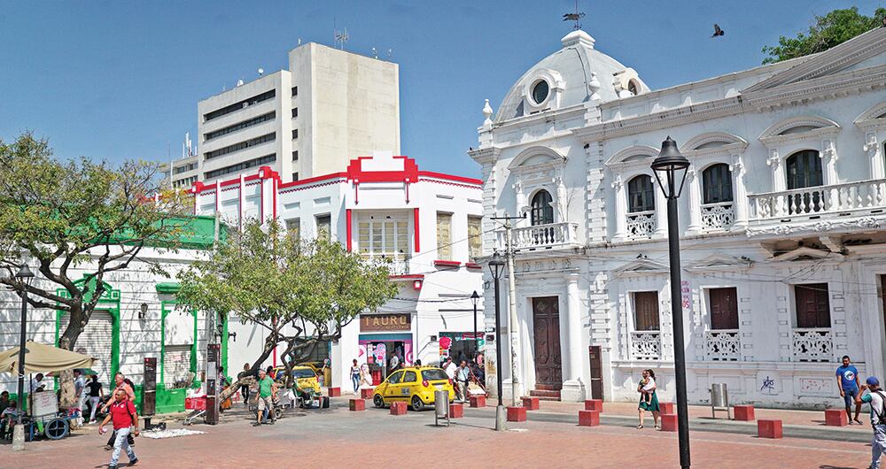 Muchos de los extranjeros llegan atraídos por falsos perfiles de redes sociales, en los que se esconden peligrosas bandas criminales. 