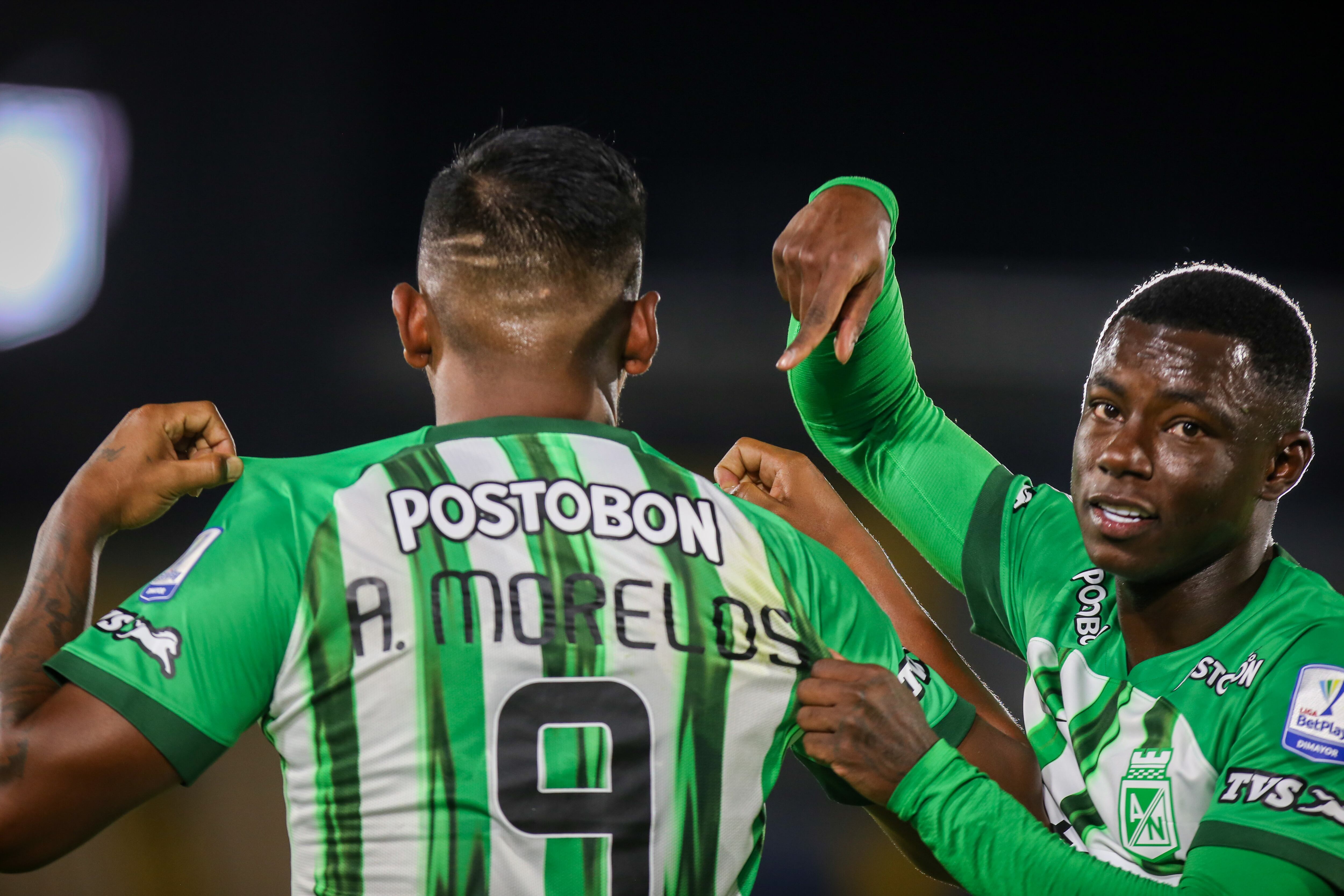 Bogotá. Diciembre 08 de 2024. Independiente Santa Fe enfrenta a Atletico Nacional , por encuentro válido de la Liga BetPlay II 2024 de la fecha 6 de cuadrangulares finales del grupo A, en el estadio Nemesio Camacho El Campin. (Colprensa - Catalina Olaya).