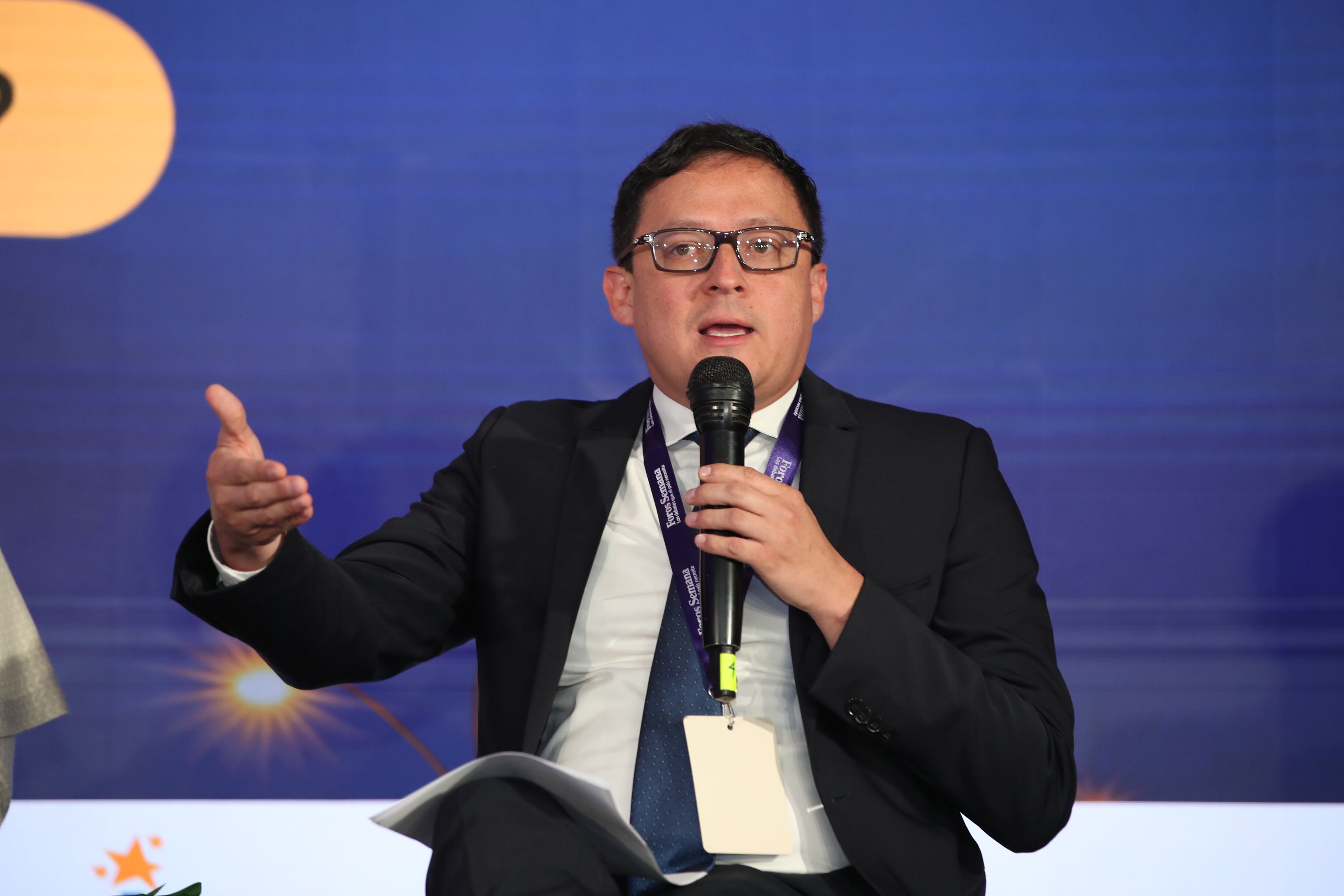 Foro ‘Bogotá y El Dorado: ¿listos para ser el hub de las Américas?’
Miércoles 21 de mayo de 2025

Frederico Pedreira
CEO de Avianca
Paula Bernal
Presidenta de IATA Colombia
Francisco Ospina
Exdirector de la Aeronáutica Civil y expresidente de la ANI
Carlos Fernando Galán

 CONVERSATORIO | El Dorado y Bogotá: ¿cómo convertirlo en el hub de las
Américas?