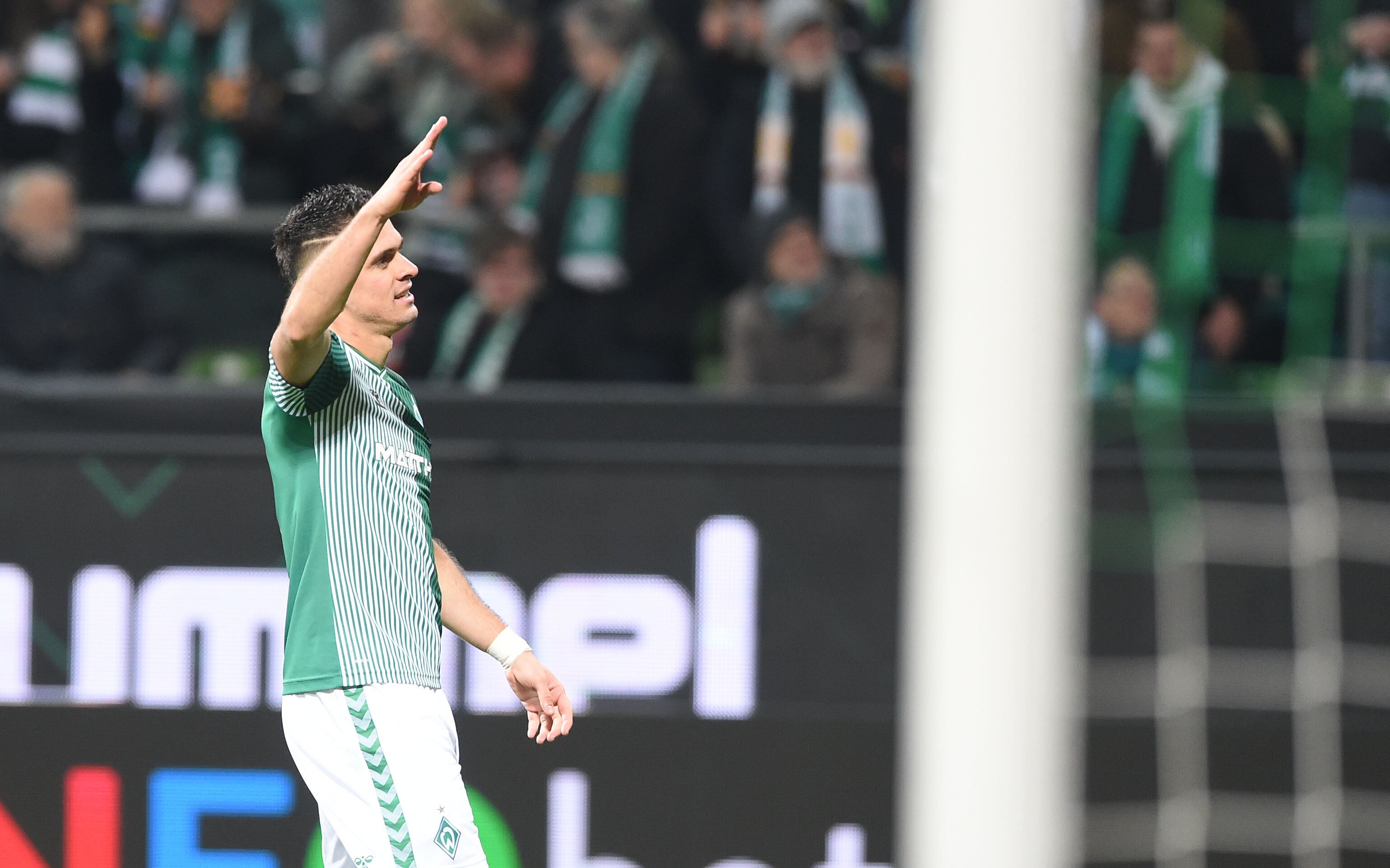 Rafael Santos Borré, jugador del Werder Bremen y de la Selección Colombia.