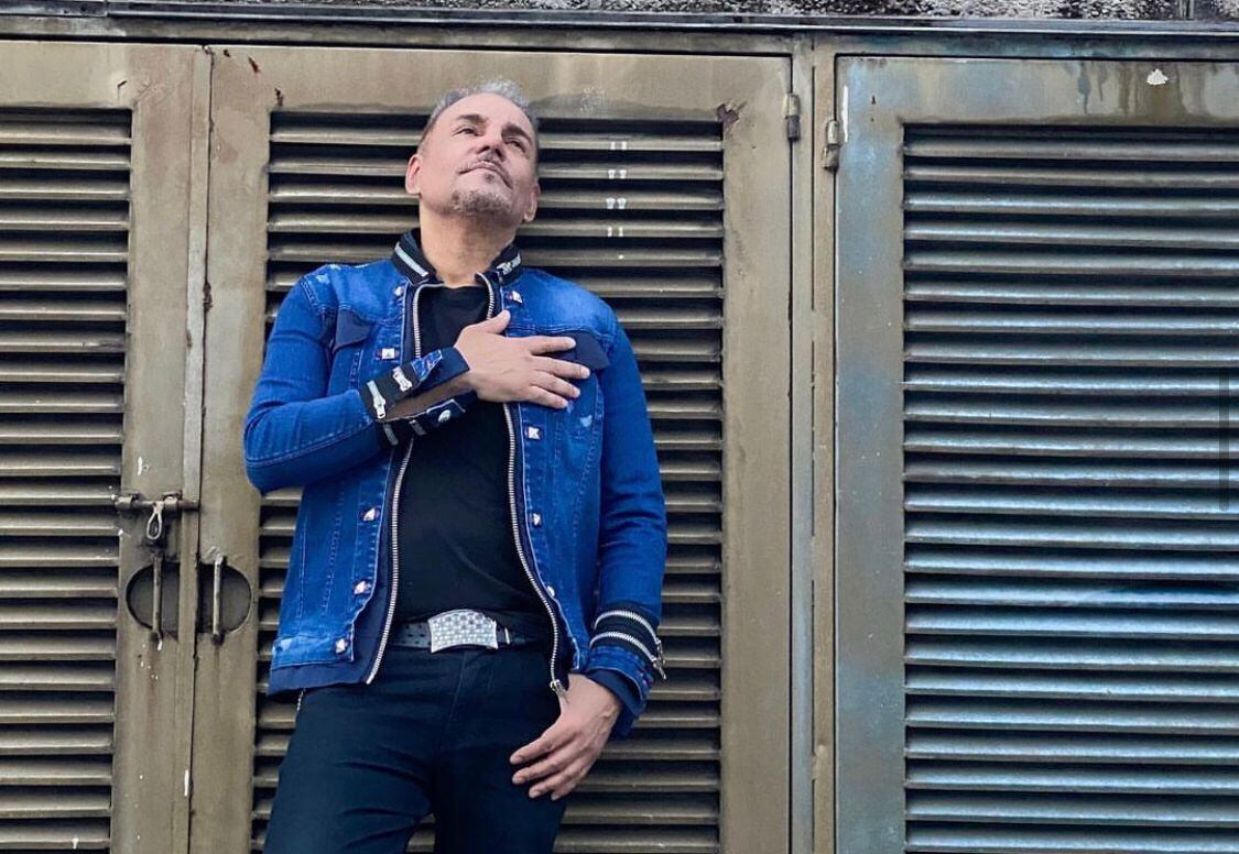 Moisés Angulo acompañará a los imitadores y jurados en la novena temporada de Yo me llamo