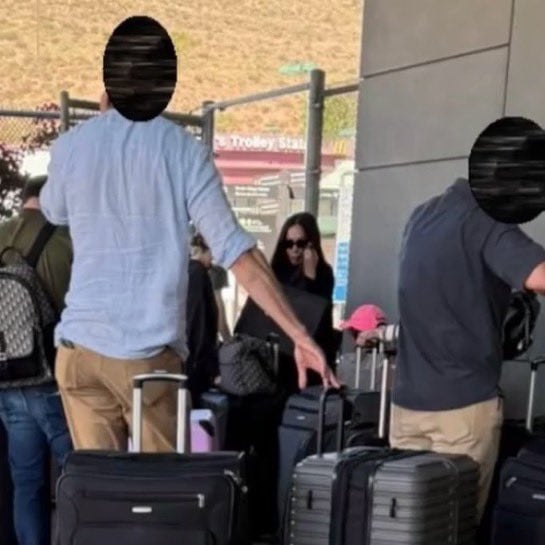 Las imágenes se hicieron virales en las redes sociales, donde se puede ver a la ex esposa del capo de la droga