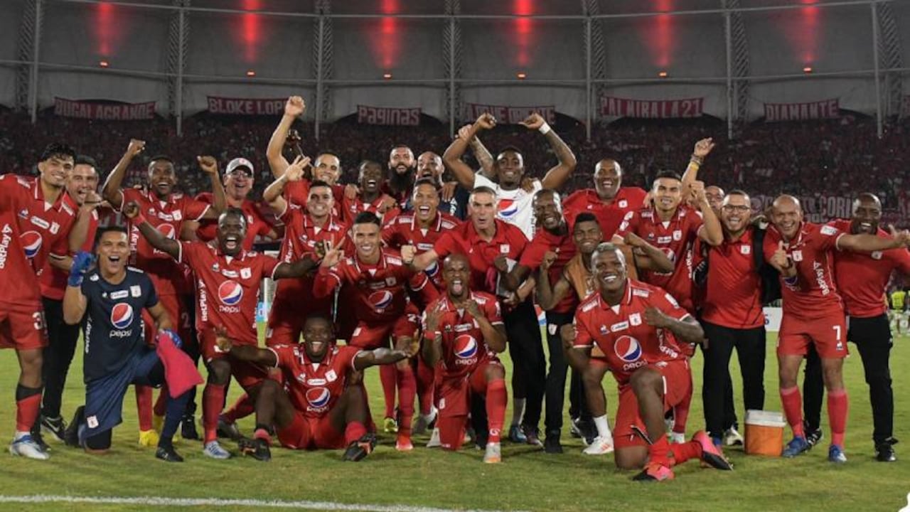 El presidente de América informó a su hinchada los jugadores que no seguirán en el equipo. Foto: América de Cali.