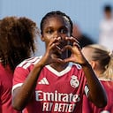 Linda Caicedo celebra contra el Tottenham