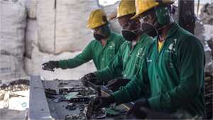 El objetivo del esquema de economía circular es alargar la vida útil de los equipos y dispositivos, evitando el impacto ambiental de usar inventario nuevo.