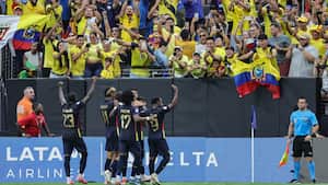 LAS VEGAS, NEVADA - JUNE 26: Kendry Paez of Ecuador celebrates with teammates after scoring the team's second goal during the CONMEBOL Copa America 2024 Group B match between Ecuador and Jamaica at Allegiant Stadium on June 26, 2024 in Las Vegas, Nevada. Ethan Miller/Getty Images/AFP (Photo by Ethan Miller / GETTY IMAGES NORTH AMERICA / Getty Images via AFP)