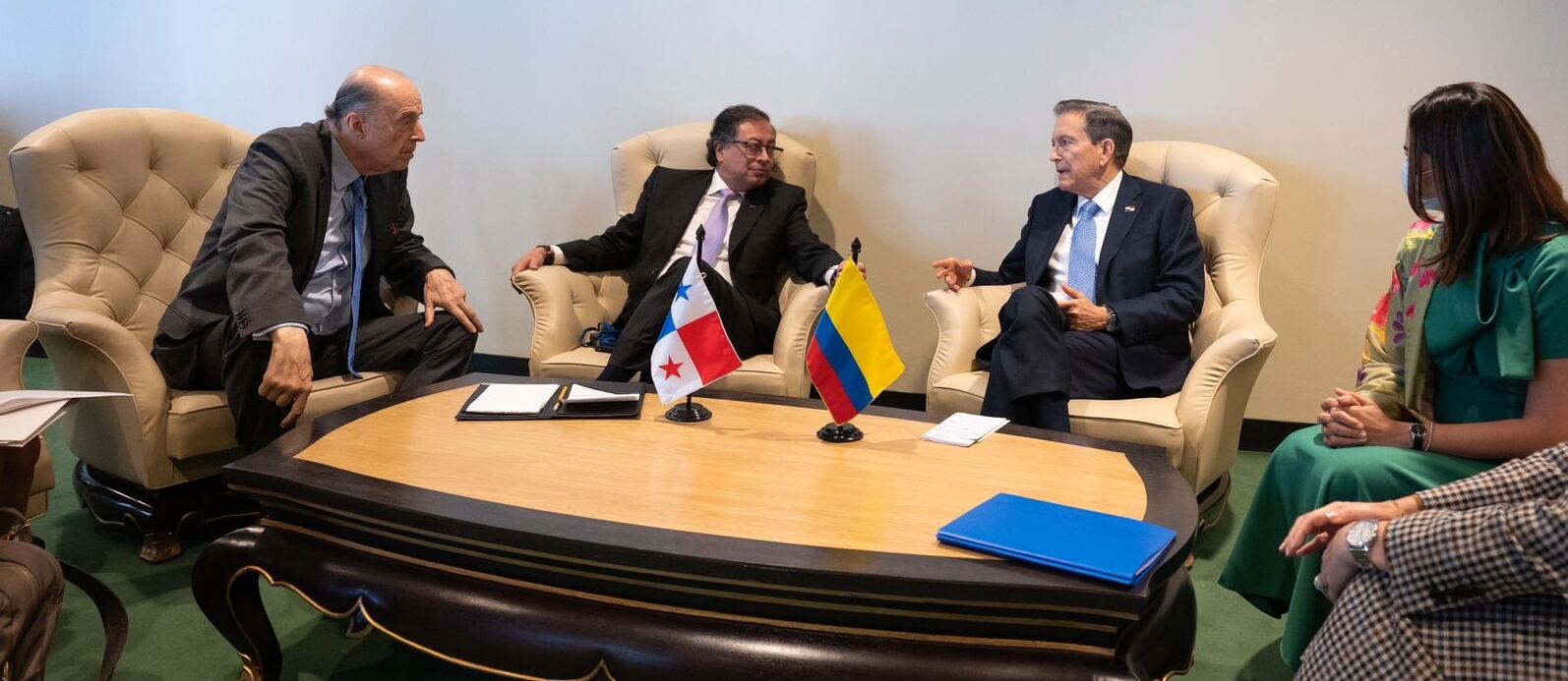 El canciller Álvaro Leyva y el presidente Petro en la Asamblea General de la ONU