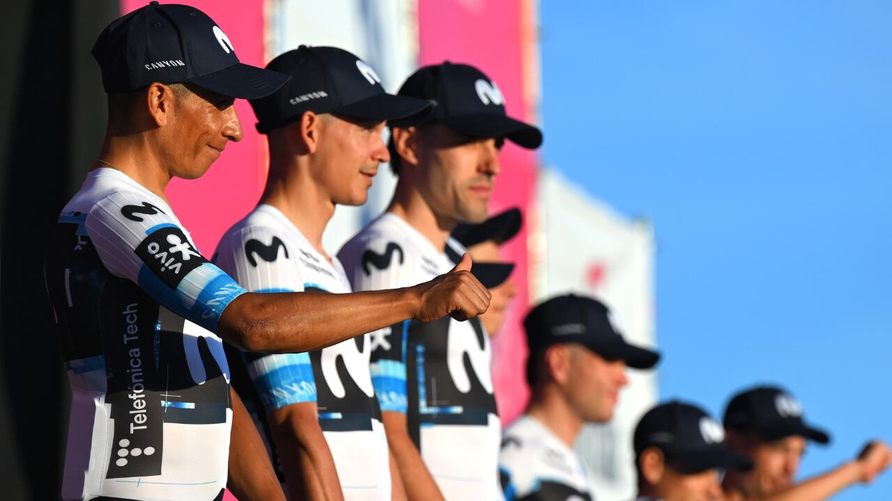 Nairo Quintana siendo parte del Movistar Team en el Giro de Italia 2025
