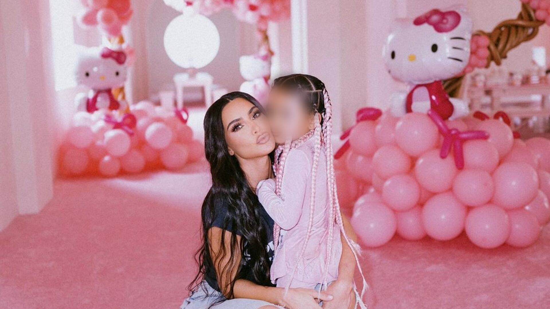 Kim le celebró sola el cumpleaños a su hija Chicago. Kanye West no asistió. Foto:Instagram @kimkardashian.