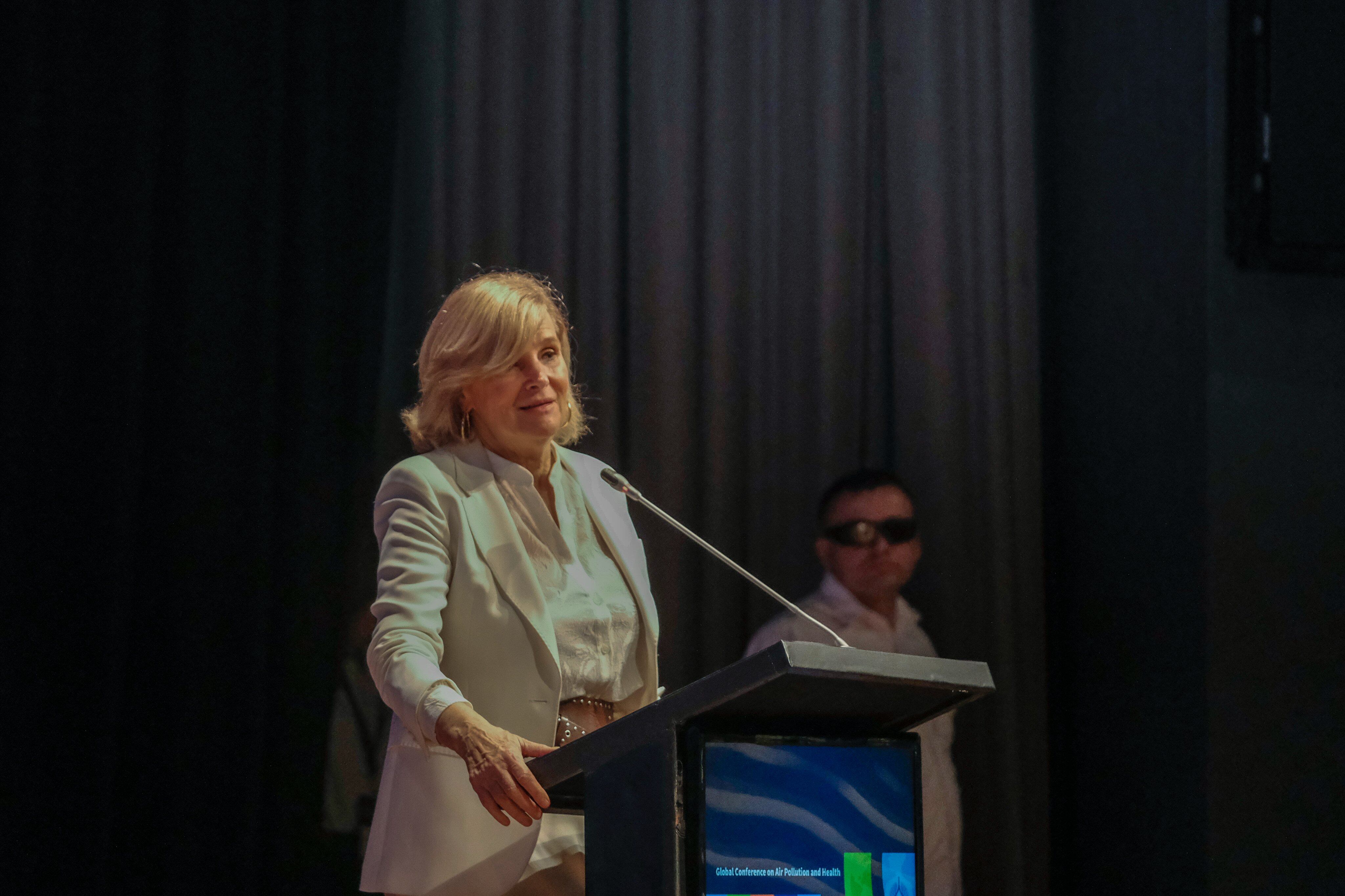 2.ª Conferencia Mundial de la OMS sobre Contaminación del Aire y Salud, donde Colombia es anfitrión.