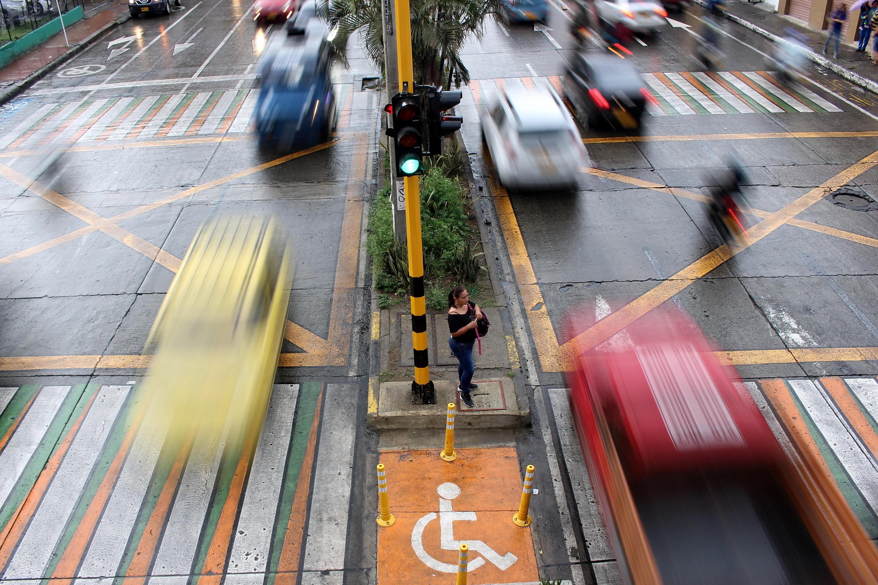 La madre sufrió lesiones en manos y brazos, aunque se encuentra estable. (Imagen de referencia)