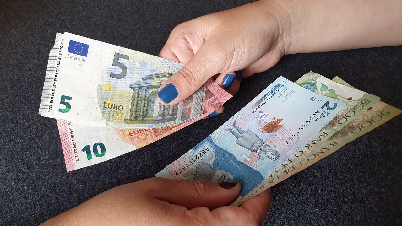 Euro y peso colombiano