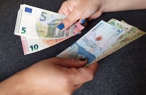 Euro y peso colombiano