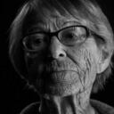 Pomsel nació el 11 de enero de 1911 en Berlín.