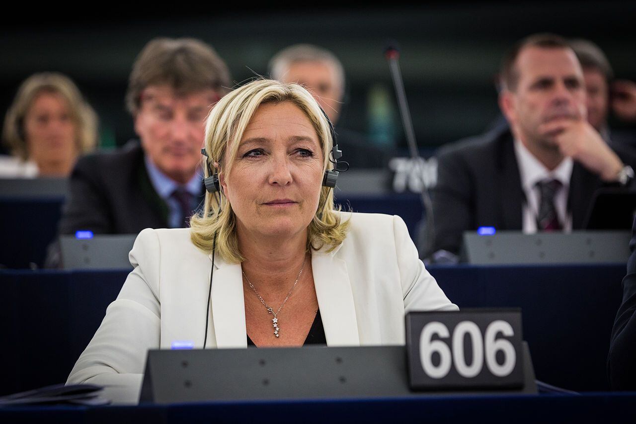 Si la sentencia incluye la "ejecución provisional", Le Pen quedaría inhabilitada inmediatamente.