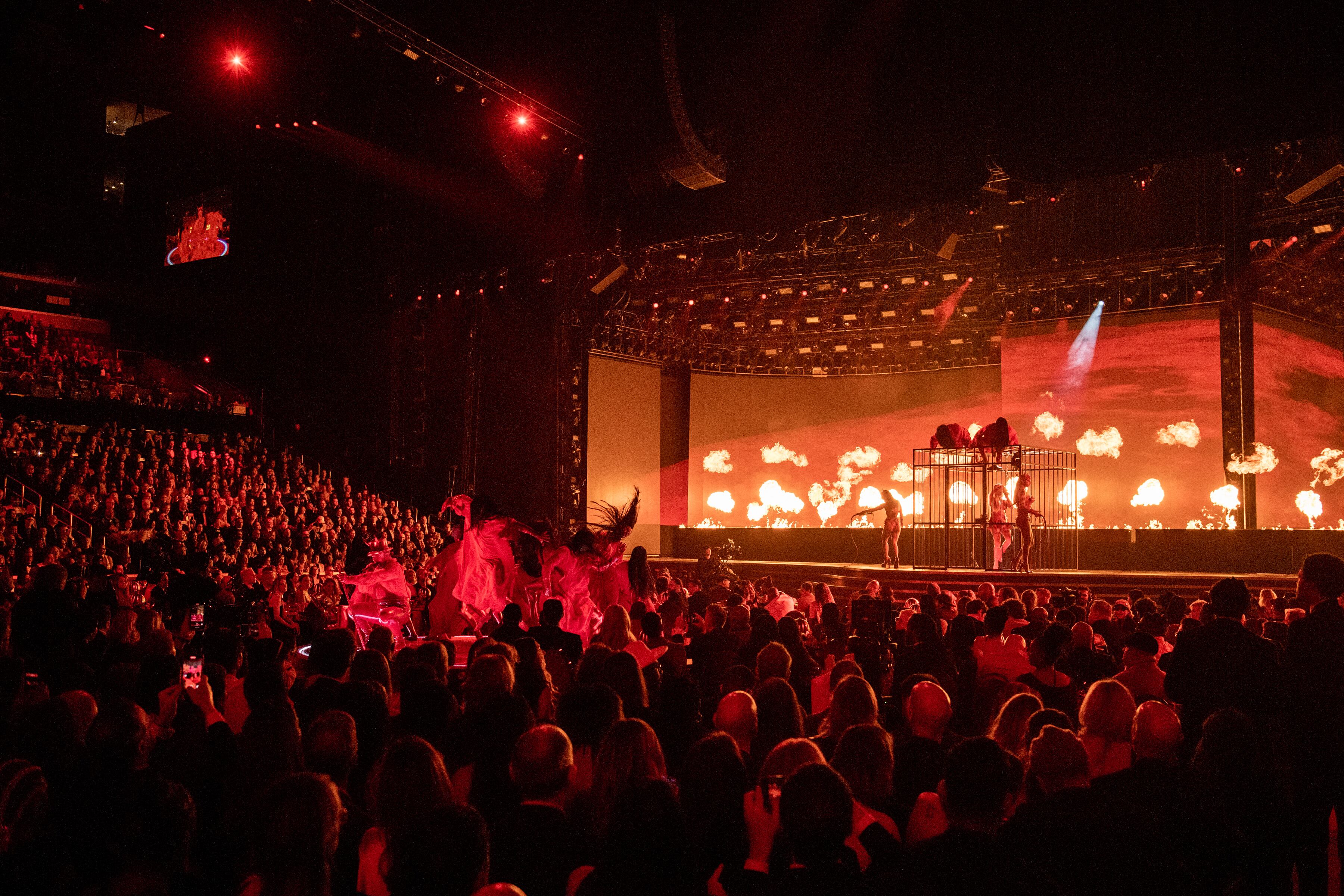 Lista completa de los ganadores al evento más importante de la industria musical en Estados Unidos.