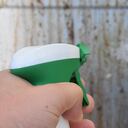 Esta es la forma de hacer un desengrasante con vinagre y naranja para limpiar la cocina rápido.