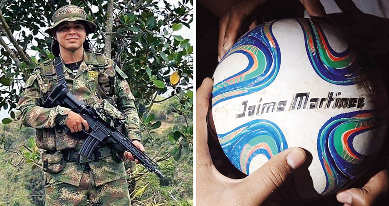 Así posan los criminales de las Farc en redes sociales para aterrorizar a la comunidad, al tiempo que regalan balones a los niños con imágenes alusivas a ese grupo narcotraficante.