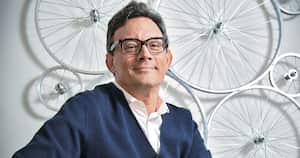 El arquitecto Giancarlo Mazzanti lidera varios proyectos en Antioquia y el centro de Bogotá. El velódromo de Medellín será una de sus obras icónicas.