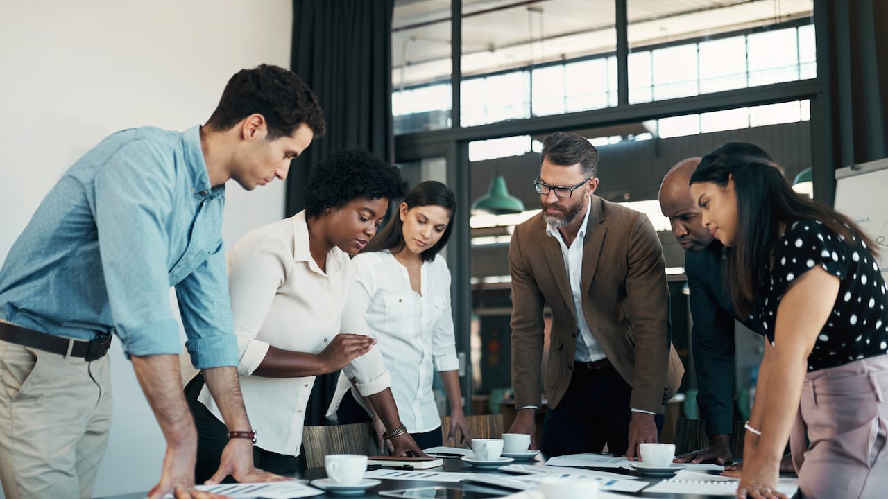 Especial Mercado Laboral, Buk