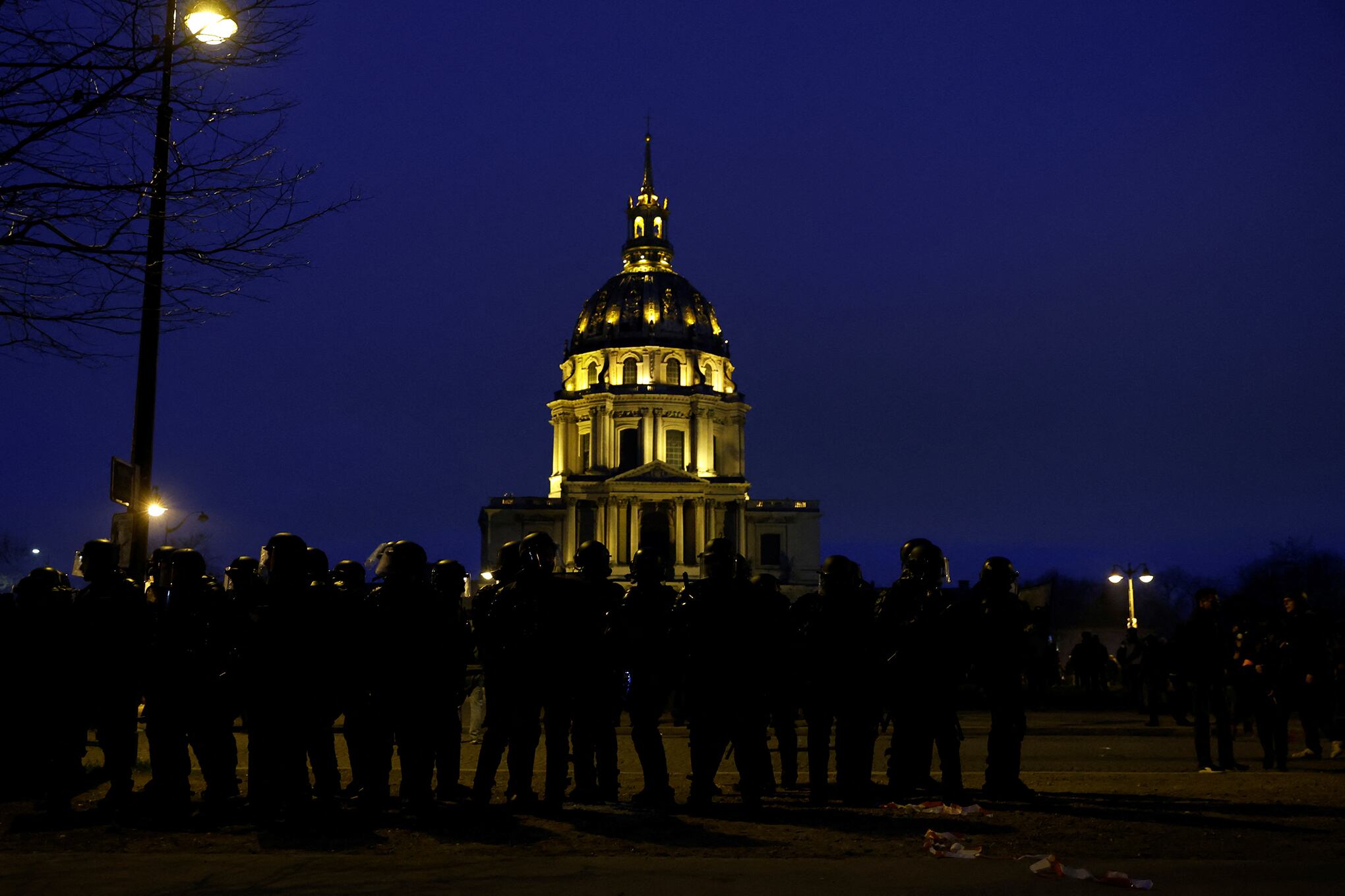 En imágenes : Enfrentamiento entre policía y manifestantes en Francia.