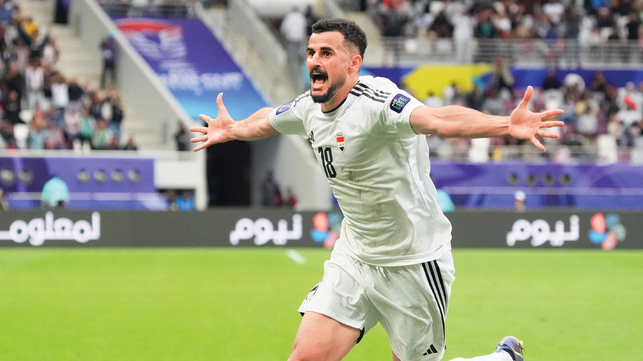 Aymen Hussein, delantero de la selección de fútbol de Irak.