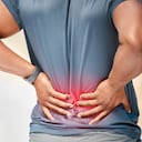 El dolor de espalda fue el primer síntoma del joven que después fue diagnosticado con cáncer