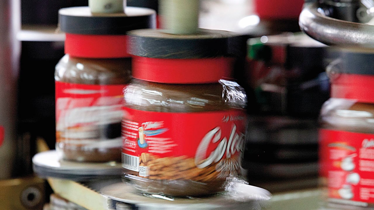 Empresas de alimentos como Nutresa están listas para atender al mercado venezolano. Asimismo, hay grandes expectativas en el sector de transmisión eléctrica y firmas como Sajú, fabricante de gafas, abrieron tiendas en Caracas incluso antes de que cayera Maduro.