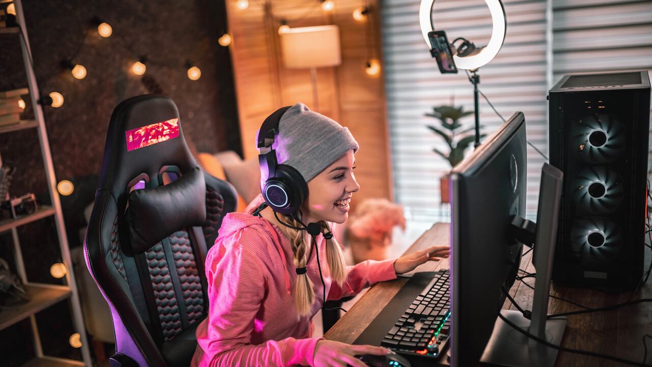 Jugadora de videojuegos.