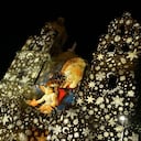 Hay 23 parques de la ciudad iluminados con adornos navideños hechos a mano.