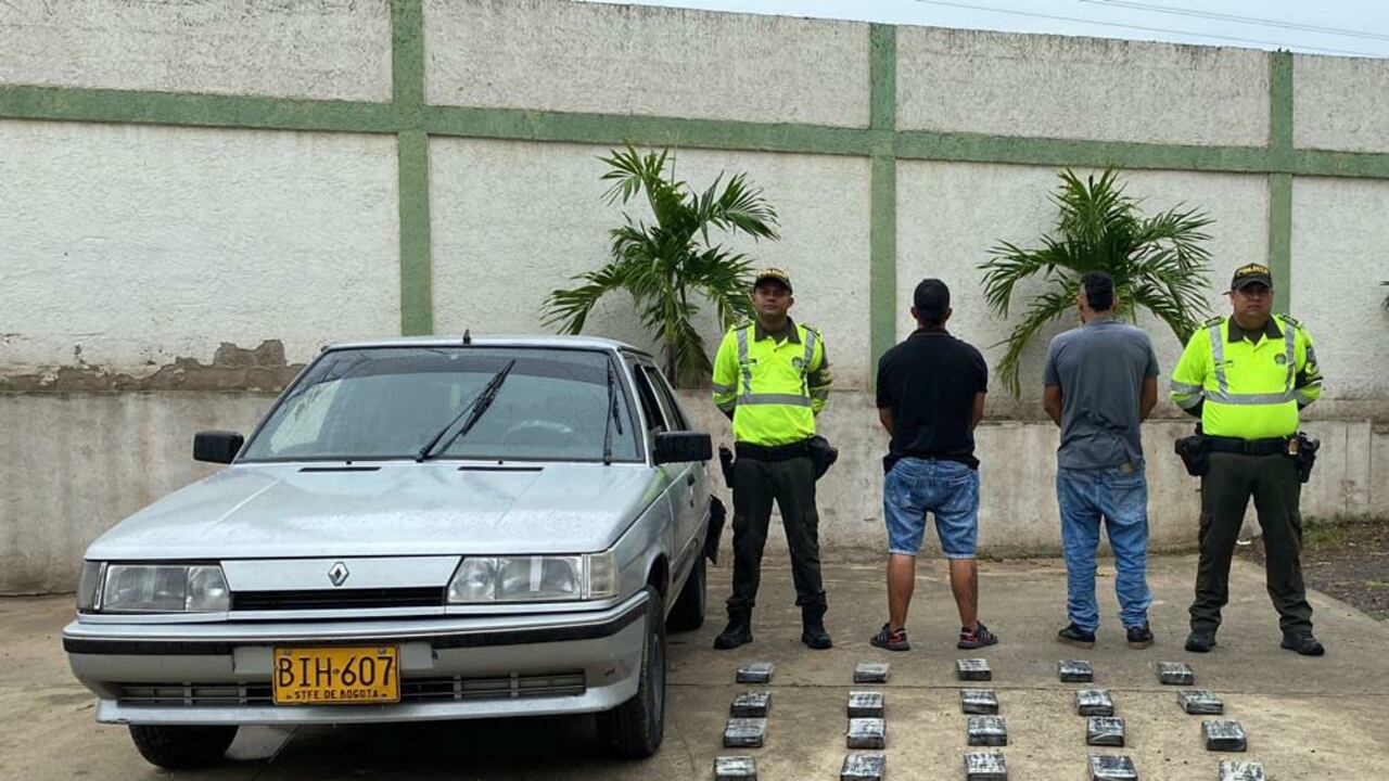 Tres personas fueron capturadas en diferentes operativos contra el tráfico de drogas.