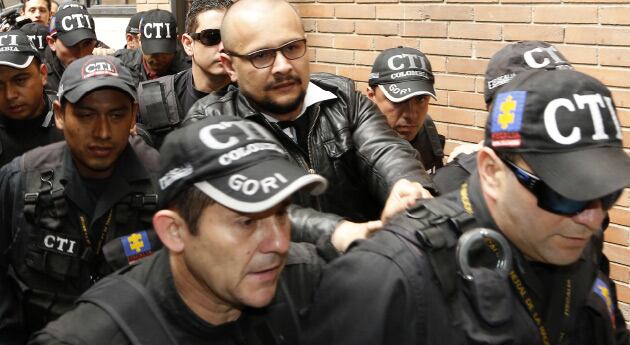 Un mayor y dos cabos fueron hallados responsables por la Procuraduría de entregar información de inteligencia, obtenida de una sala interceptaciones conocida como Andromeda, al hacker Sepúlveda a cambio de cuantiosos pagos.