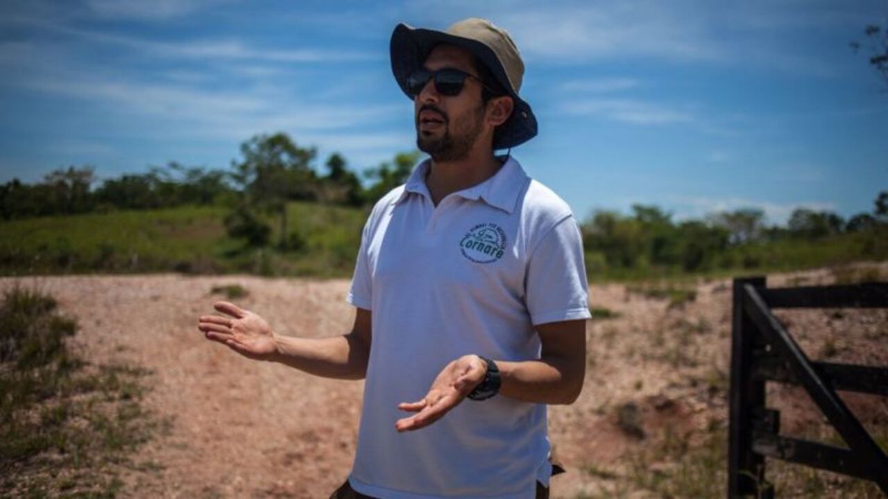 David Echeverri, biólogo que trabaja con el gobierno, admite que la opinón pública es un obstáculo para el control de la población de hipopótamos.