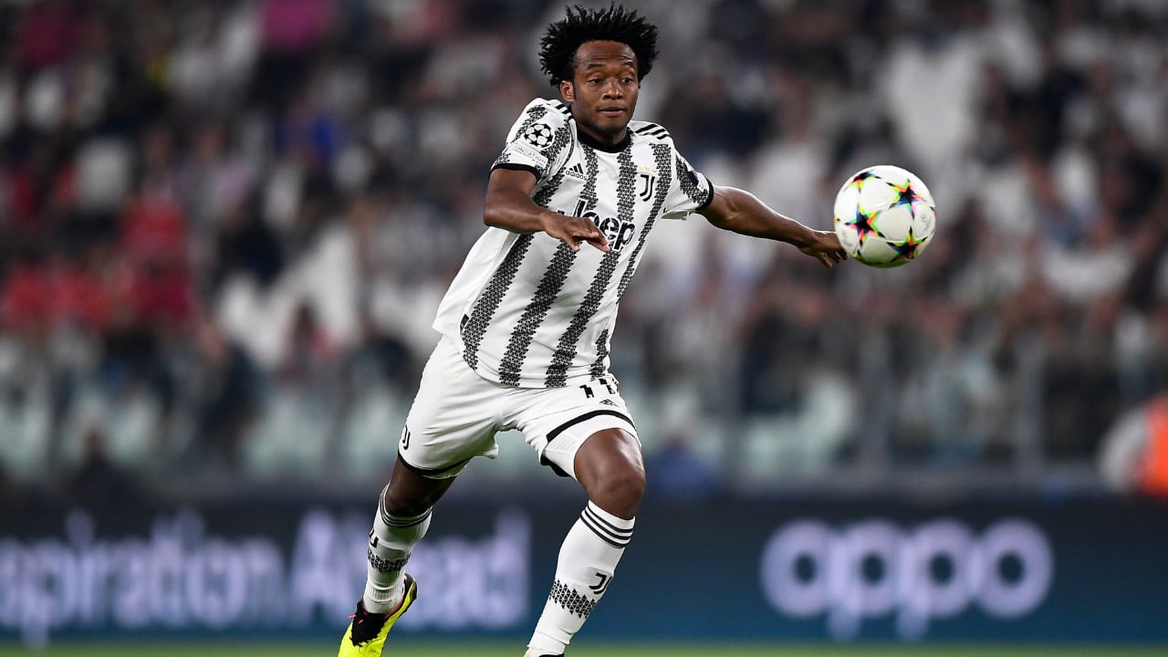 Juventus y Juan Guillermo Cuadrado buscan salir del fondo de la tabla en el grupo H.