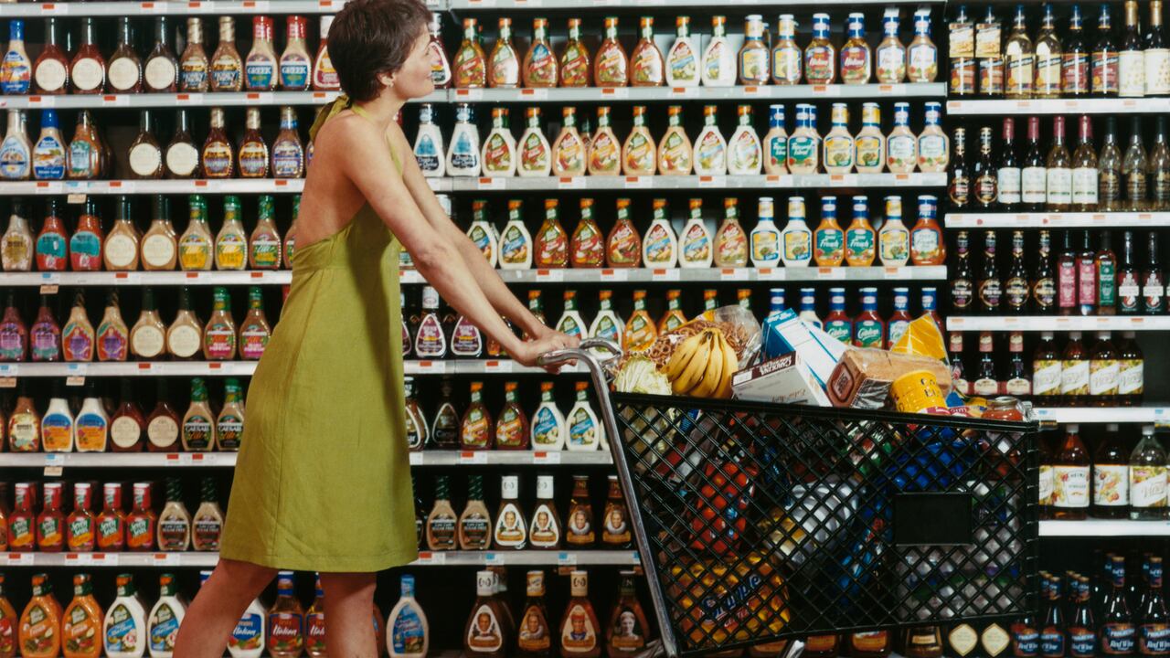 Supermercado propone innovación en carritos de compra para facilitar la experiencia den sus clientes.