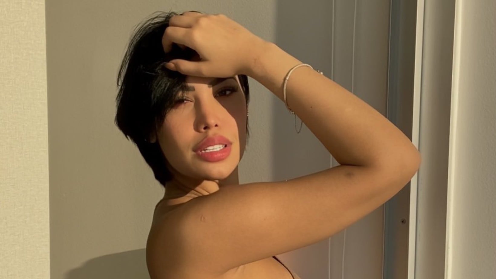 Revelan foto de Ana del Castillo cuando pasó por reality y no tenía cirugías