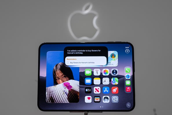 Los interesados ya pueden reservar el nuevo dispositivo en las tiendas físicas y la página web de Mac Center.