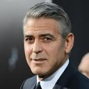 El actor George Clooney y su prometida, Amal Alamuddin posan junto al empresario estadounidense Rande Gerber y la modelo Cindy Crawford en Venecia (Italia)