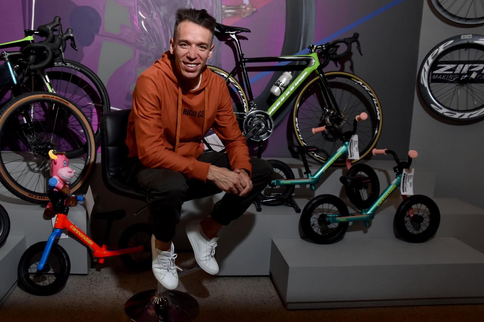 Rigoberto Urán | Ciclismo. Tras obtener una medalla de plata en Londres 2012, Colombia confía en que el deportista antioqueño alcance otro gran triunfo en Tokio este año. Él, junto a Nairo Quintana, será el encargado de liderar a la selección colombiana en las pruebas de ruta. Foto: Alexandra Ruiz