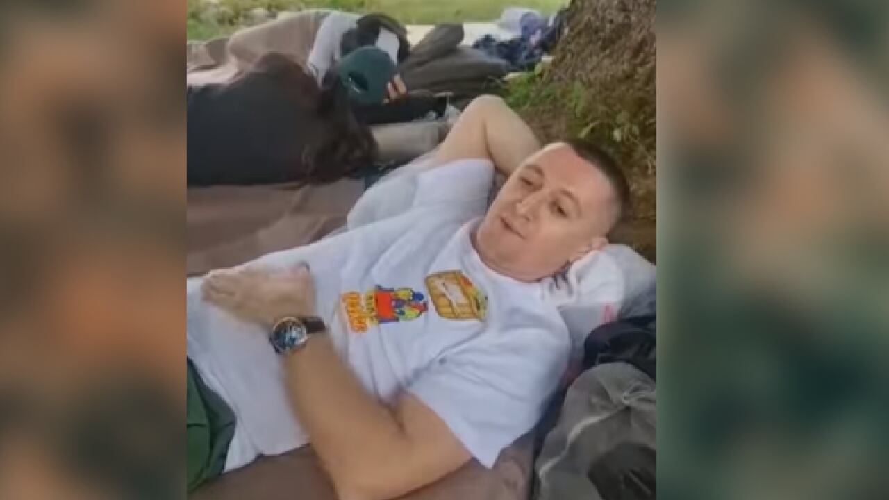 El hombre logró permanecer 60 horas sin hacer nada, no obstante, no alcanzó a superar el récord.