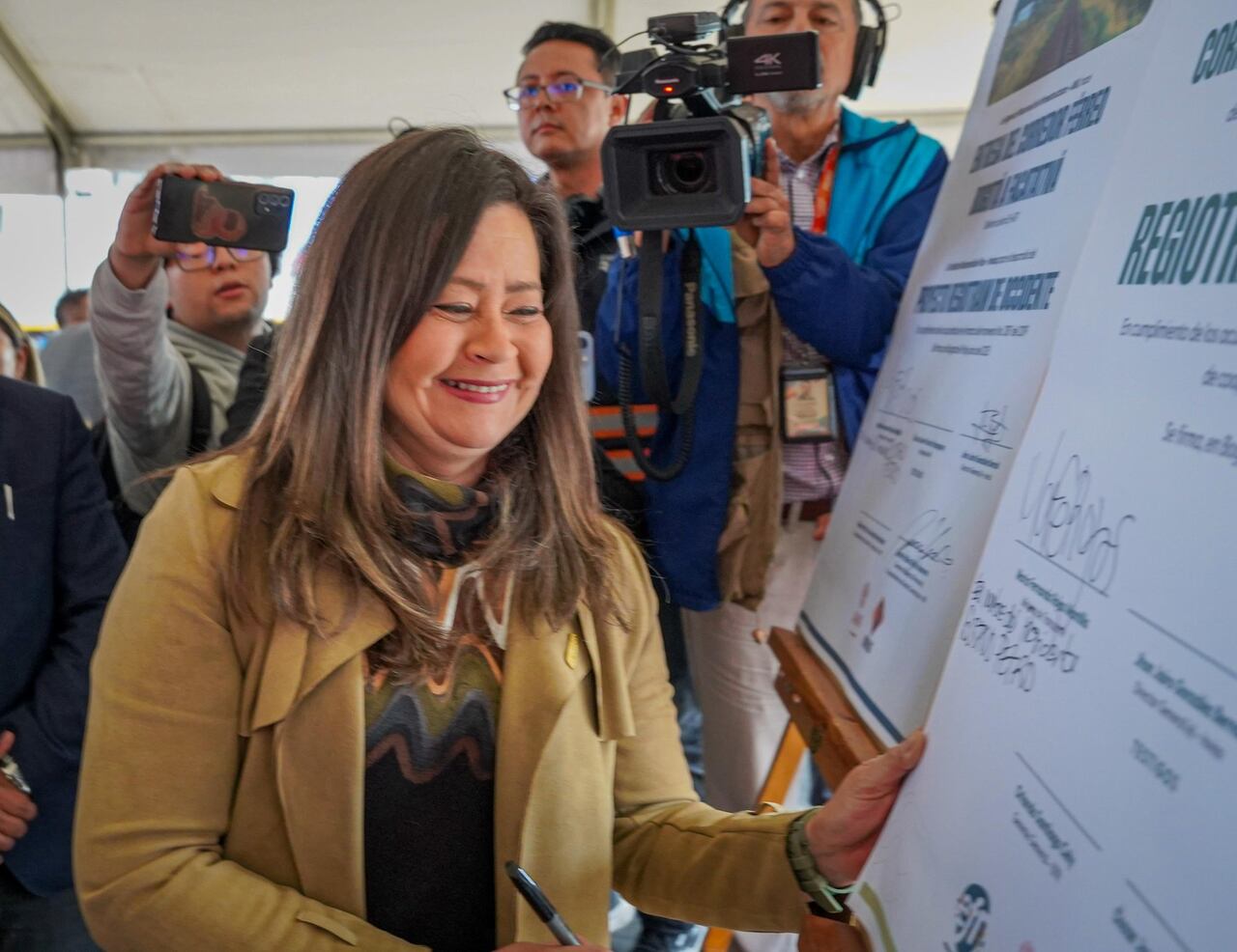 Invias entregó las líneas férreas para iniciar con la construcción del RegioTram de Occidente.