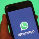 EPA / Whatsapp reveló el lunes que piratas informáticos consiguieron instalar un software con un sistema de vigilancia remota en algunos teléfonos celulares.