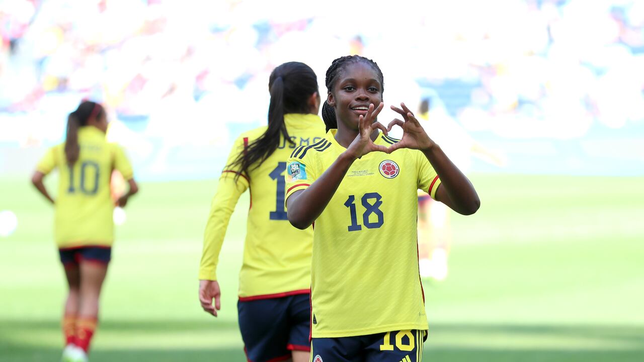 Linda Caicedo celebrando su gol ante Corea del Sur