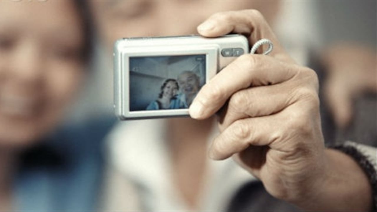 Cuando vaya a comprar una cámara digital pregunte por el zoom óptico.