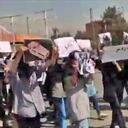 This grab taken from a UGC video made available on the ESN platform shows students of Allameh Tabataba'i University (ATU), an Iranian public university, protesting following the controversial death of a young Kurdish woman while in custody by the "morality police", which enforces strict dress codes, in Iran's capital Tehran on September 19, 2022. (Photo by UGC / AFP) / RESTRICTED TO EDITORIAL USE - MANDATORY CREDIT "AFP PHOTO / ESN " - NO MARKETING - NO ADVERTISING CAMPAIGNS - DISTRIBUTED AS A SERVICE TO CLIENTS - AFP IS NOT RESPONSIBLE FOR ANY DIGITAL ALTERATIONS TO THE PICTURE'S EDITORIAL CONTENT, DATE AND LOCATION WHICH CANNOT BE INDEPENDENTLY VERIFIED === / BEST QUALITY AVAILABLE