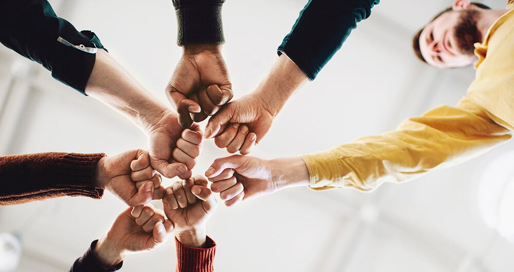 Los Fondos de Inversión Colectiva permiten a las personas con pocos recursos acceder a los mercados financieros con menores costos.