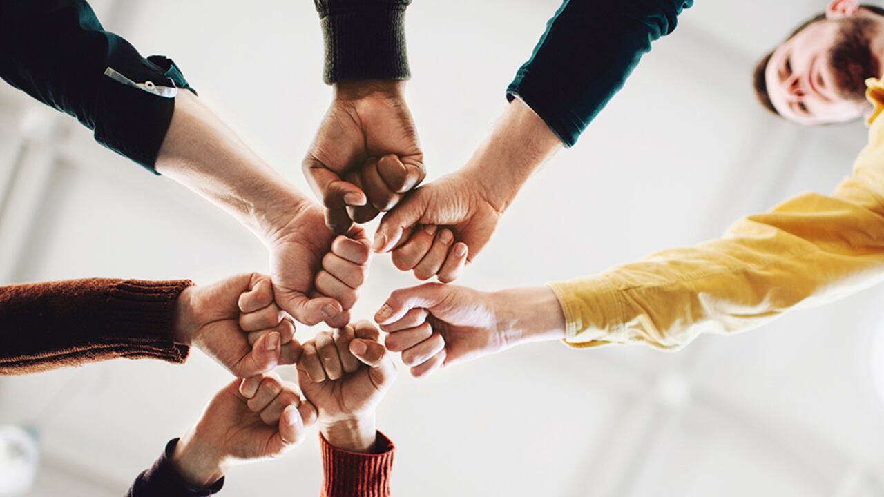 Los Fondos de Inversión Colectiva permiten a las personas con pocos recursos acceder a los mercados financieros con menores costos.