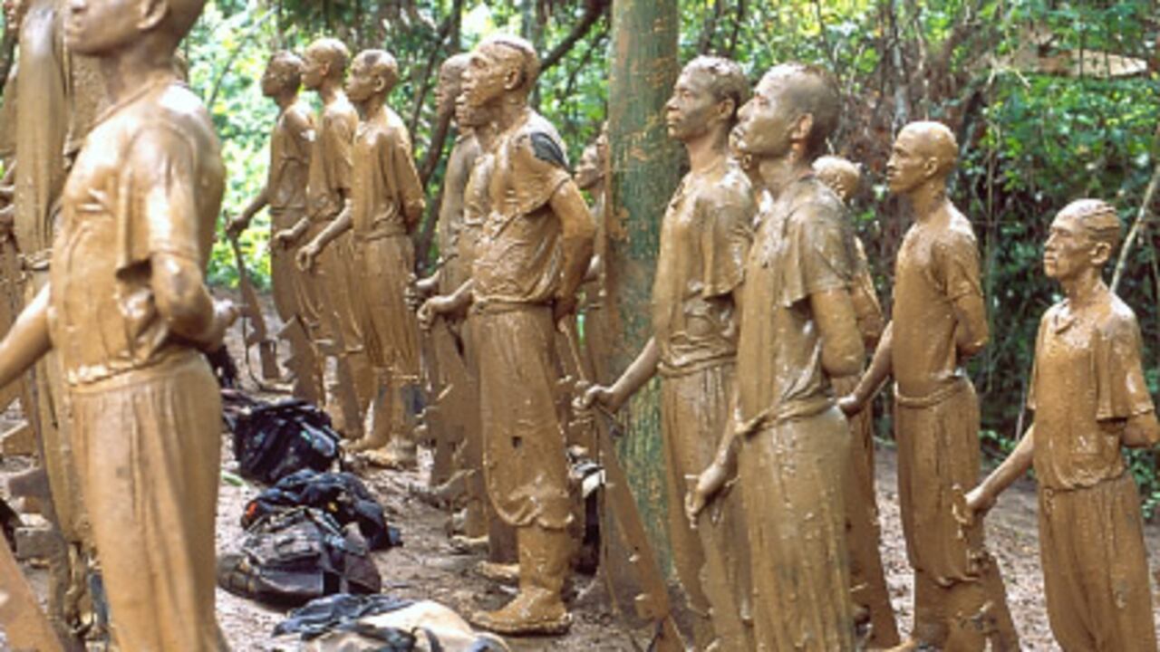 Un reportaje gráfico del fotógrafo Julián Lineros demostró la presencia de menores en las filas del bloque Élmer Cárdenas