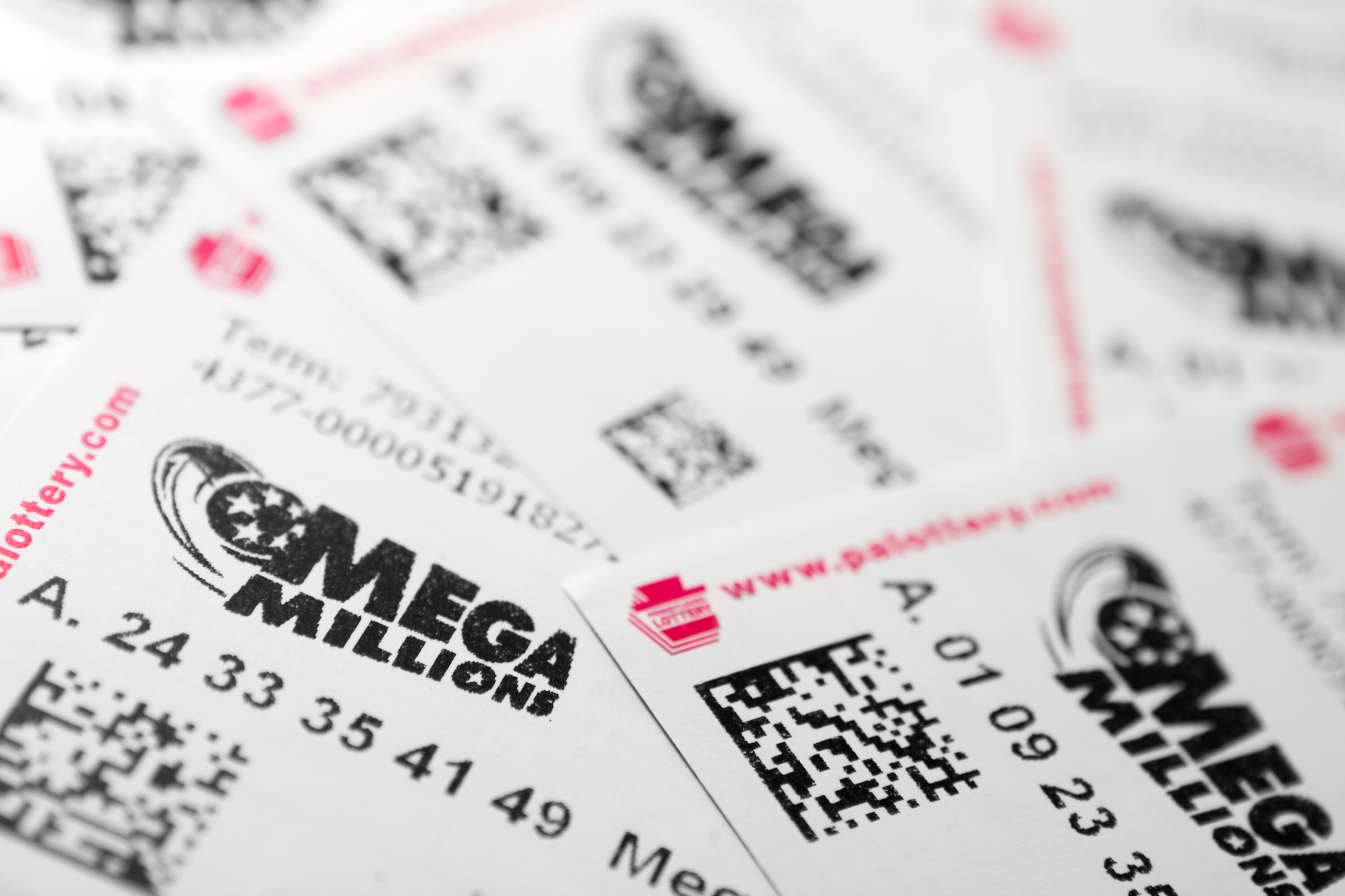 Los participantes de Mega Millions están atentos al sorteo del 19 de diciembre, donde se pondrán en juego 41 millones de dólares, una cantidad que podría materializar sus sueños más ambiciosos.